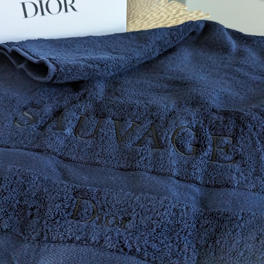 Dior - Picture 3 of 5